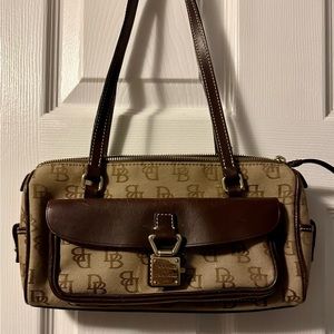 Dooney & Bourke